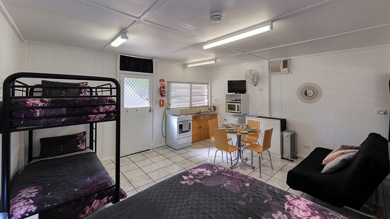 Rubyvale cabin